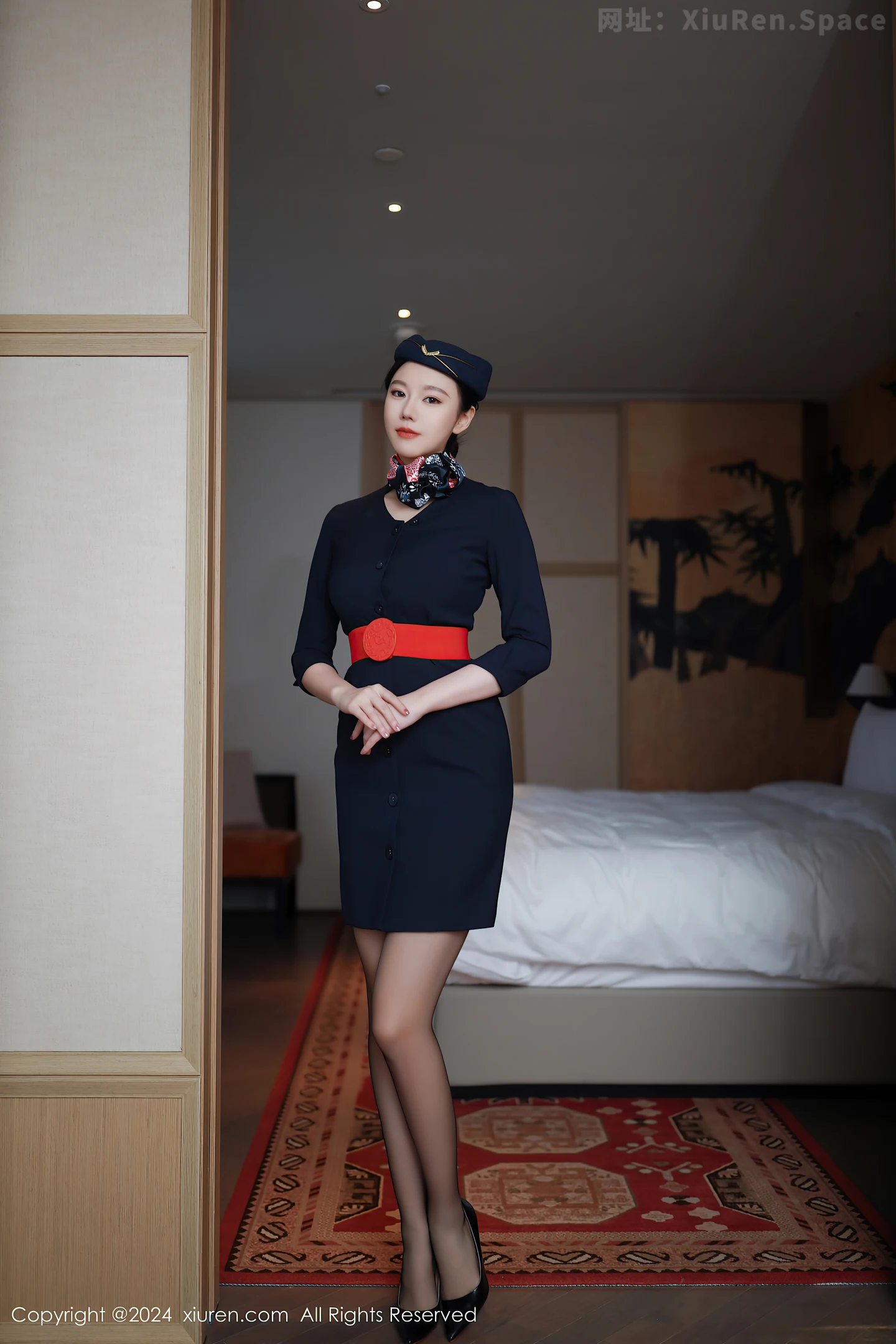 图片[2]-[XiuRen秀人网]VOL.8942 模特安然anran性感空姐制服露红色内衣配超薄黑丝撩人诱惑写真79P-秀人网官方网站